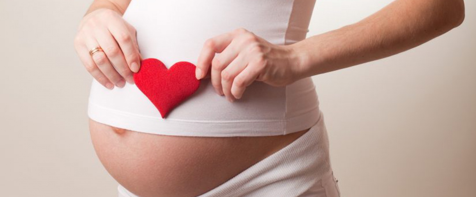 Rozstępy w czasie ciąży – jak zapobiegać ich powstawaniu?